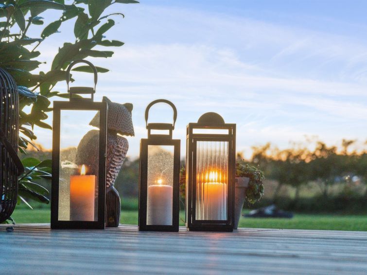 brothir-500m-from-the-sea/