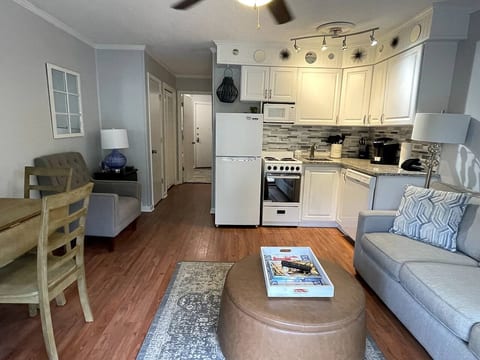 Beachy Keen Seaside Villa Near Coligny W/Bikes!