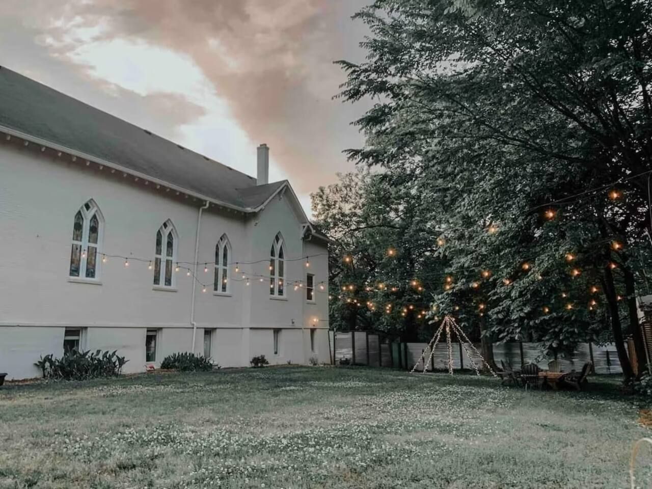 White Bohemian, Games, Hot Tub Events sleeps 34