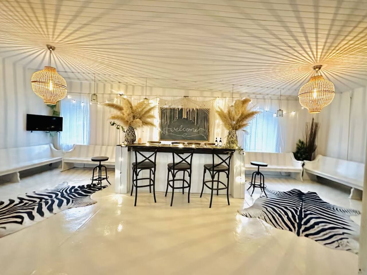 White Bohemian, Games, Hot Tub Events sleeps 34