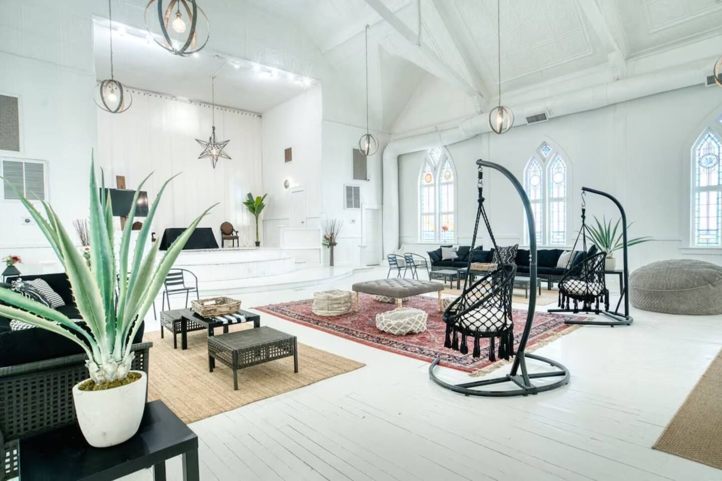White Bohemian, Games, Hot Tub Events sleeps 34