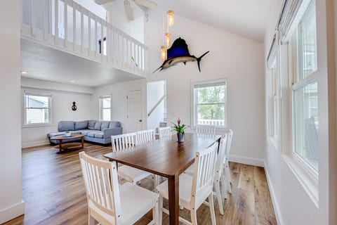 VacayZen | Hot Tub & Pet Friendly!