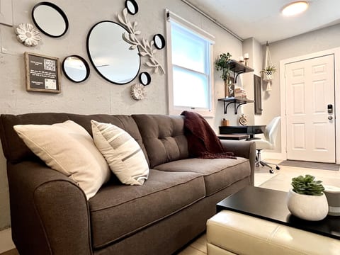 Comfortable Sofa | Padded Ottoman