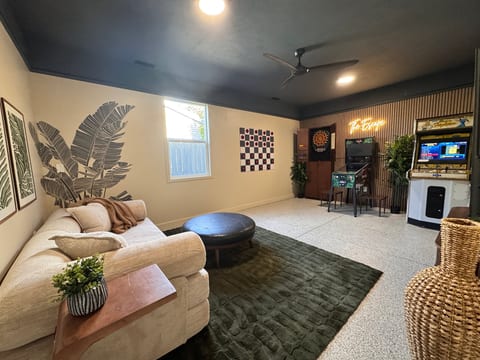Daisy Lane- Normal, IL