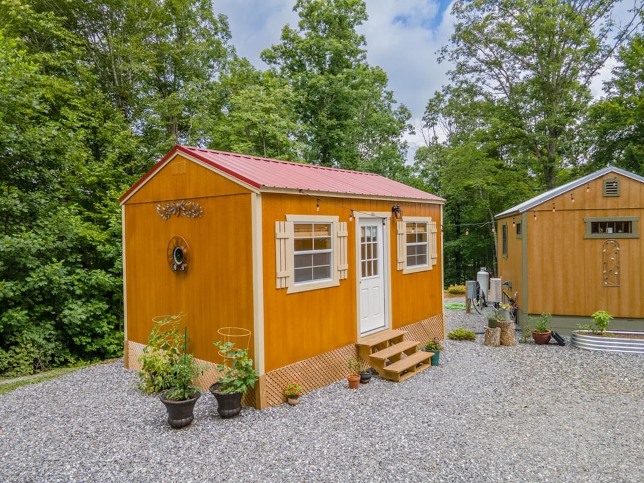Entire Complex: 3 Cabins, tent and more (6-12 ppl) - Sylva Entire Complex: 3 Cabins, tent and more (6-12 ppl) - Sylva