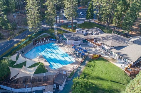 W House*BLS*Sleeps20*Game Rm*HotTub*AC&Heat