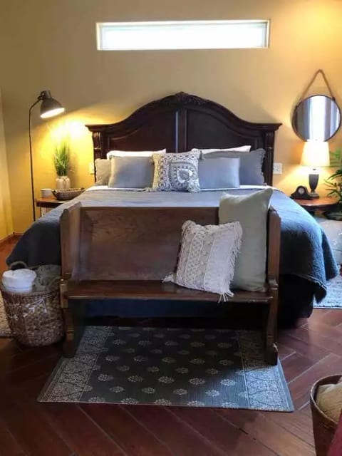 King Size bedroom - luxurious mattress and all the comforts of home