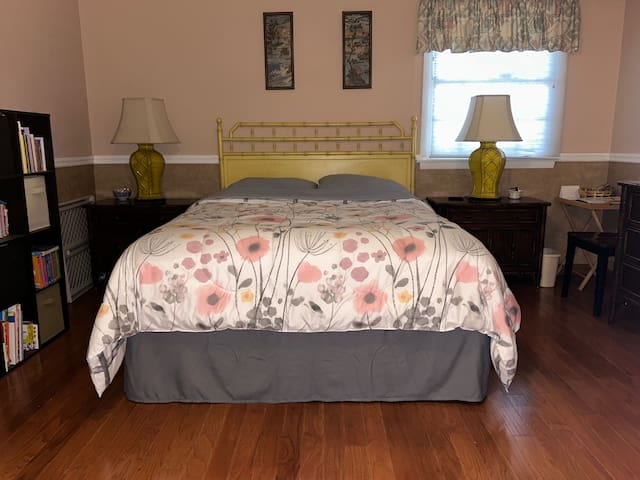 “Home away from Home” 1st Floor Suburban Apt. - Richmond County
