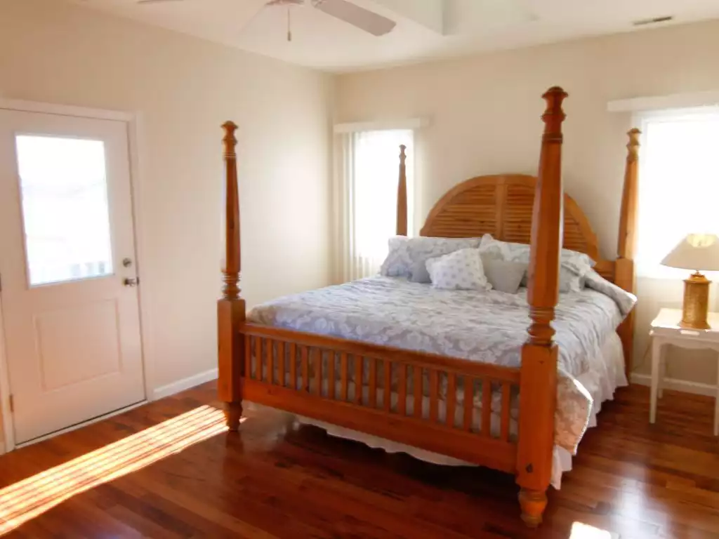 5th-house-from-beach-86th-st/