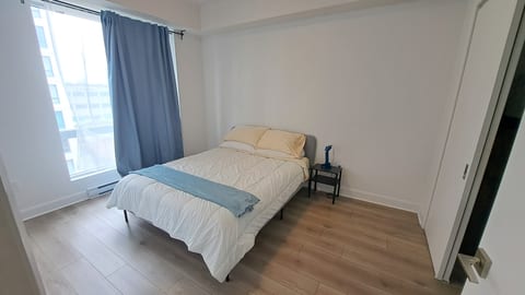 Luxurious Condo w/ Gym, Pool, Rooftop Terrasses