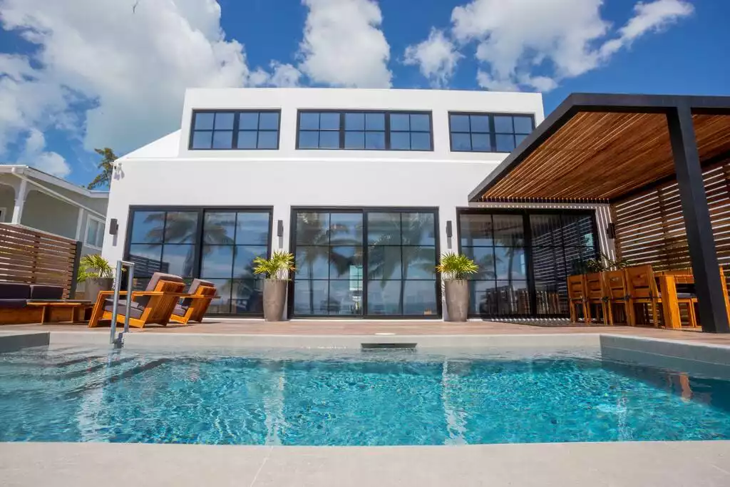 Refreshing private pool! Refreshing private pool! - Spectacular beachfront home with pool, gym, more! - San Pedro