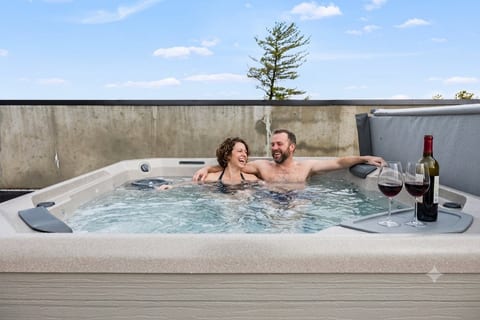 Elevate your stay with a starlit soak in one of our premium rooftop hot tubs, open year-round. Let the soothing warmth of the bubbles and the stunning night sky turn a simple evening into an unforgettable, five-star experience!