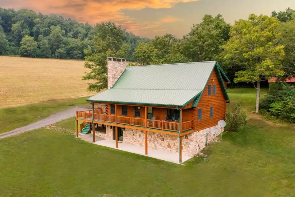 Luxus-Hütte auf abgelegener Bergkuppe--Schlafmöglichkeiten für 14 Personen - Somerset County