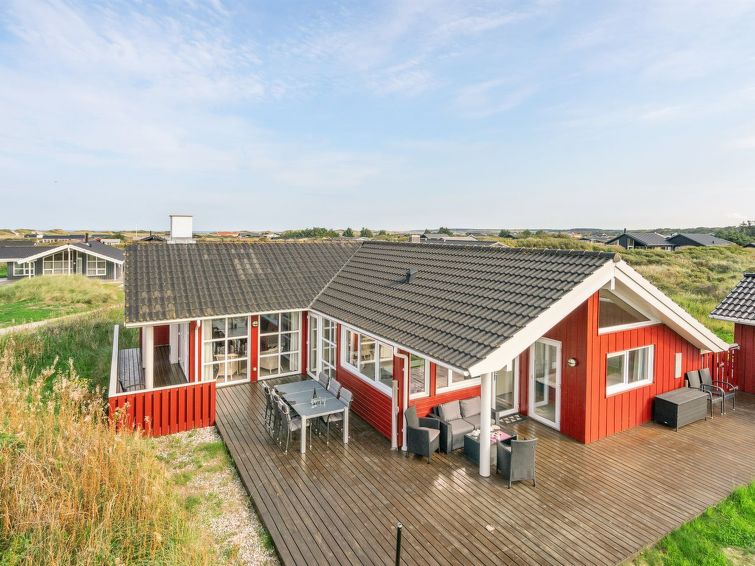 "Iacobus" - 400m from the sea in NW Jutland