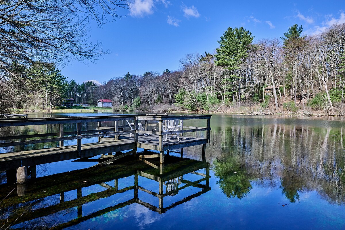 spacious-catskills-delaware-river-gap-retreat/