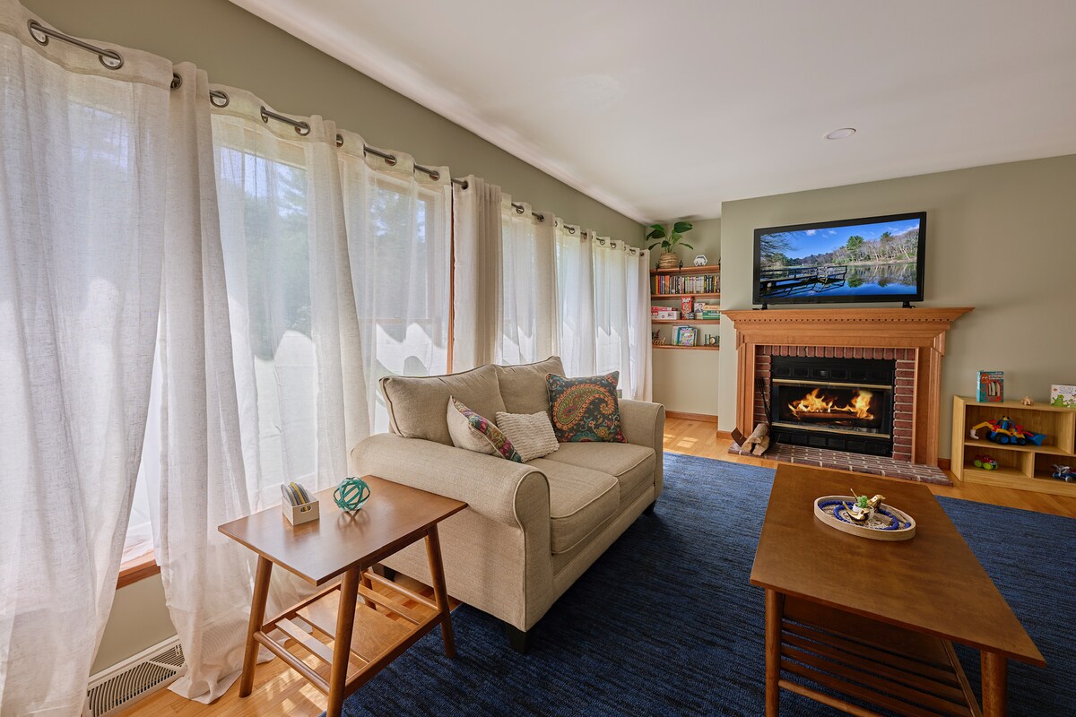 spacious-catskills-delaware-river-gap-retreat/