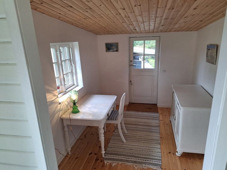 rami-2km-from-the-sea/