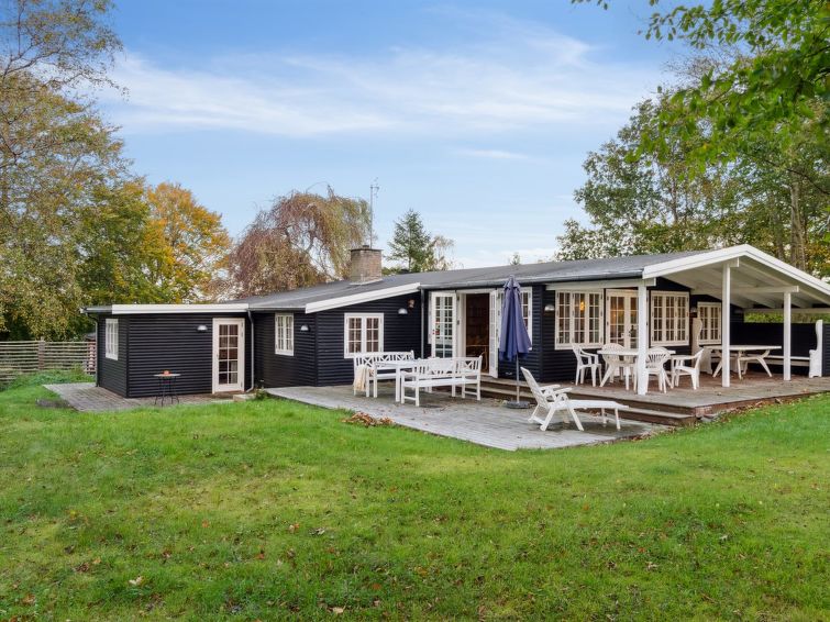 rami-2km-from-the-sea/