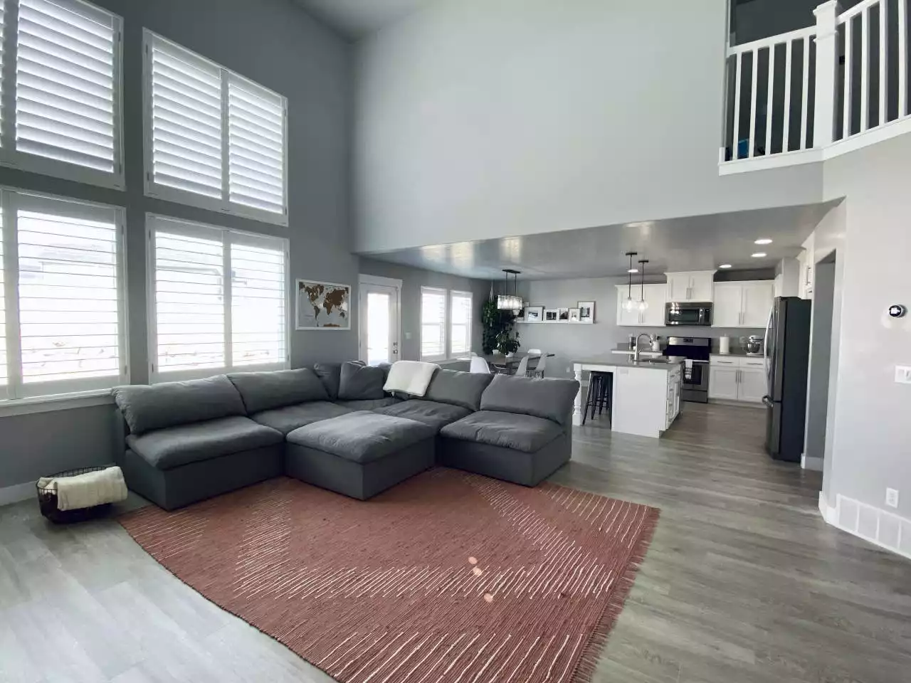 new-beautiful-saratoga-springs-home-with-huge-yard/