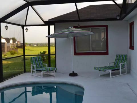 Hillcrest Villa
