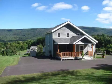 Manchester Sanctuary escape to Vermont!
