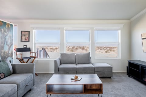 enjoy the desert view from the comfort of the house