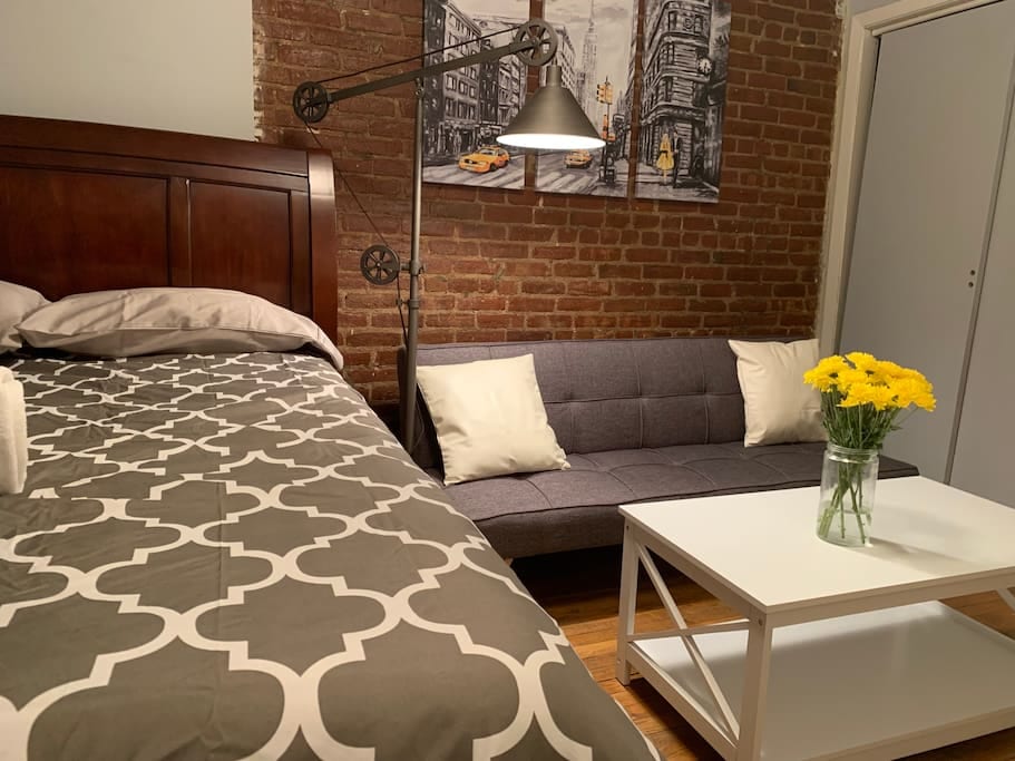 Large Private BR in Hell's Kitchen - New York