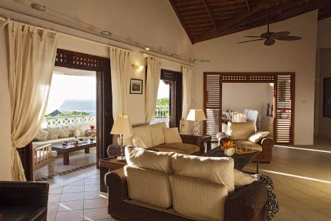 Villa Retreat - Cap Estate