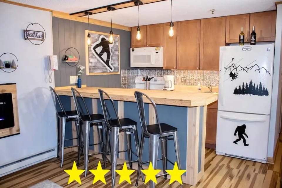 Updated! Ski in/out condo 1st flr-top of mountain! - Snowshoe