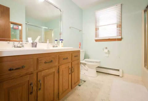 Susan:"...bathroom was spacious and clean."