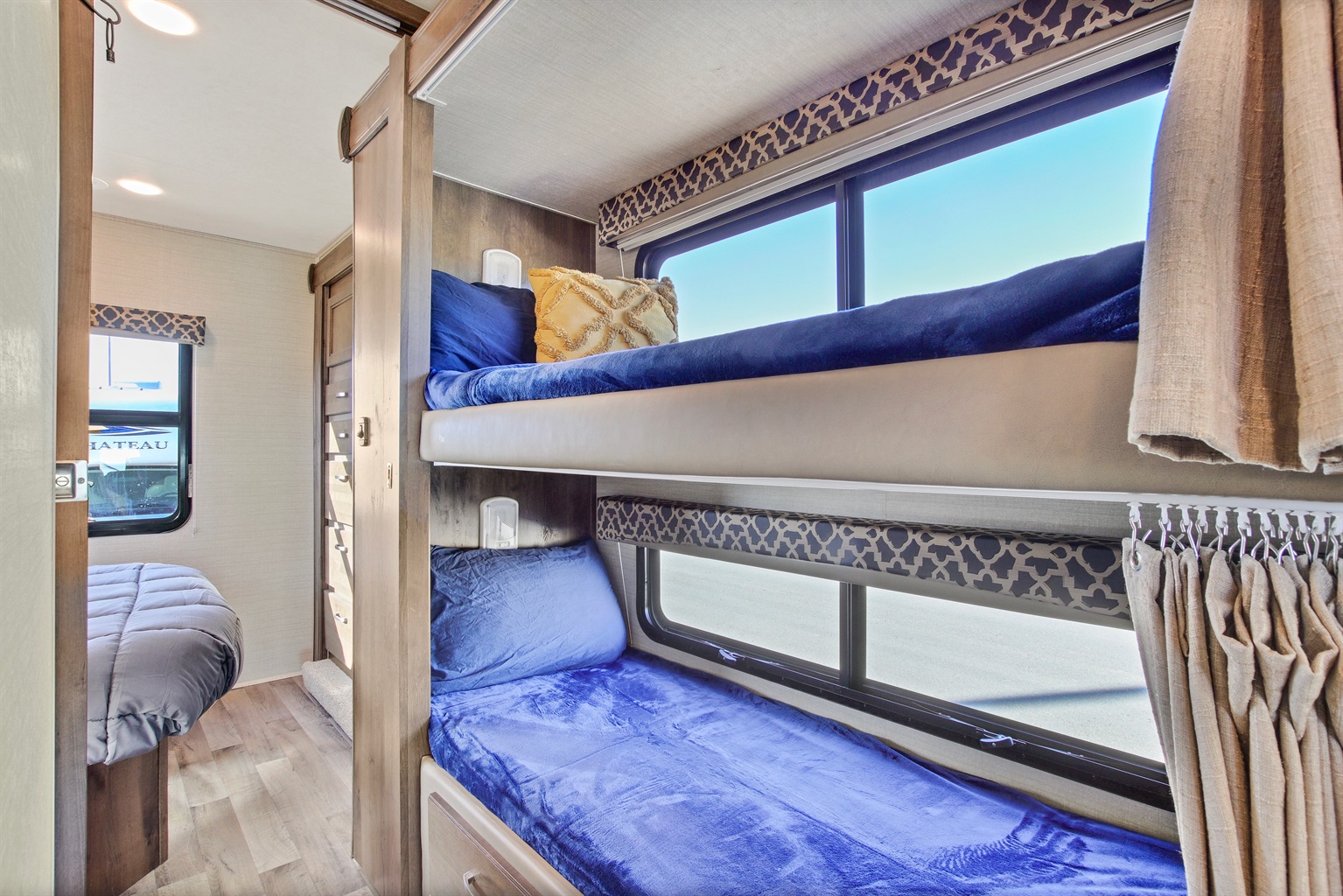 2019-luxury-jayco-redhawk-with-bunk-beds/