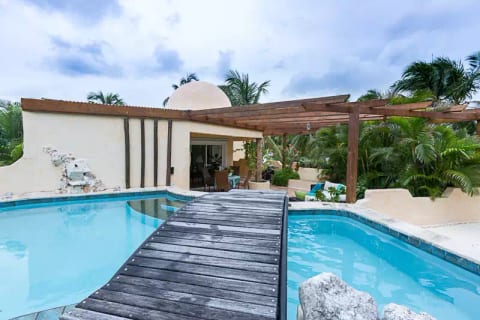 Sol y Mar - Simpson Bay