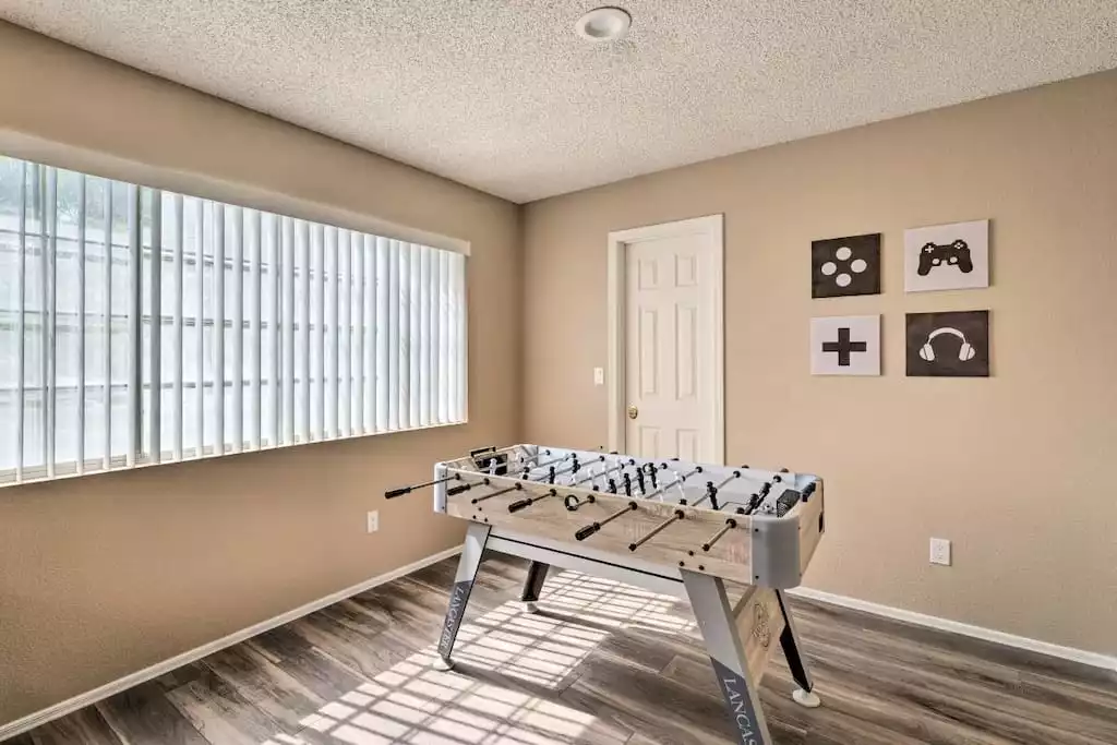 a-beautiful-house-with-hot-tub-grill-games/