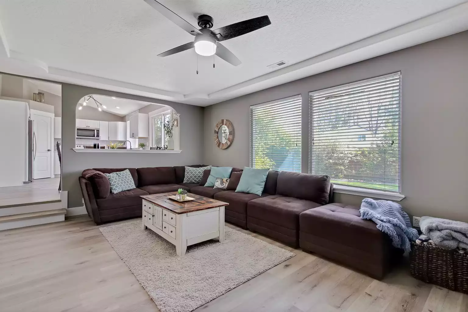 revamped-gem-in-the-heart-of-nampa-unwind-in-style/