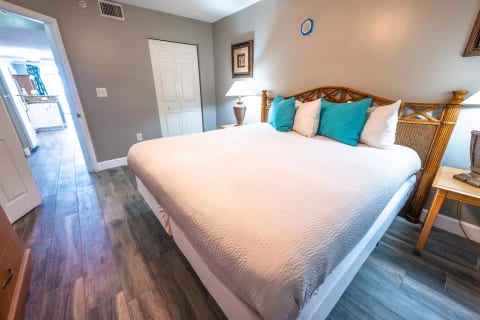 Bedroom with King bed
