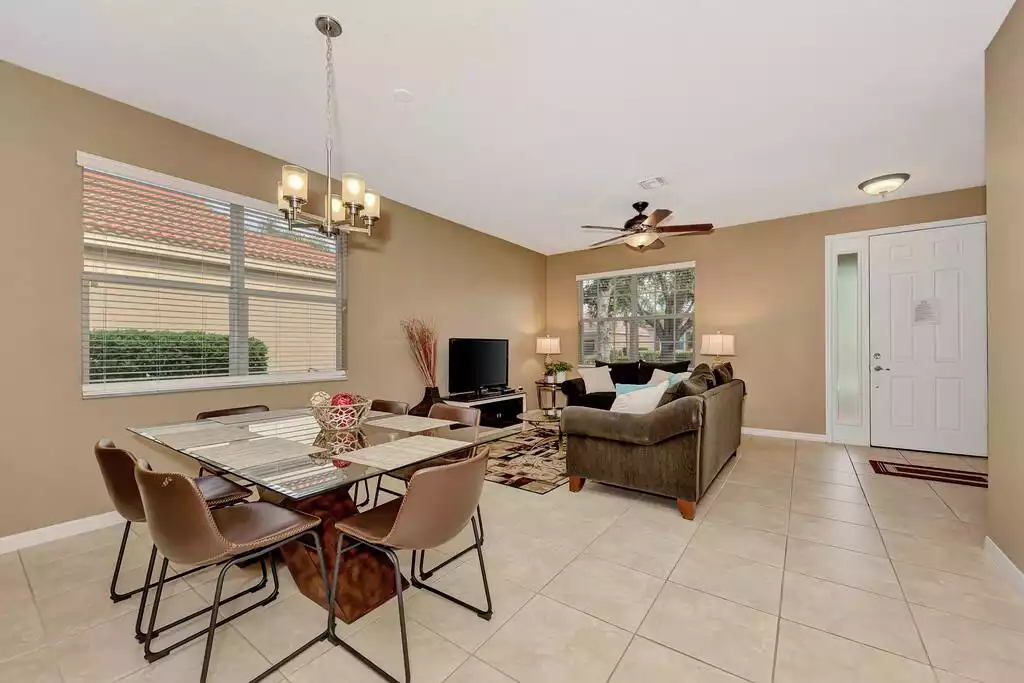 waterfront-pool-home-w-golf-membership-near-beach/