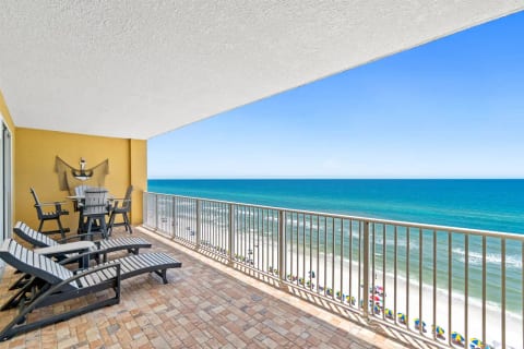 Tropic Winds 1008 (2BR)