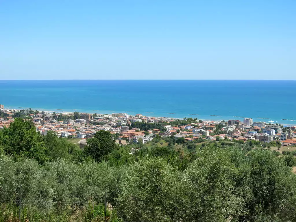 Interno (RSO154) - Roseto degli Abruzzi