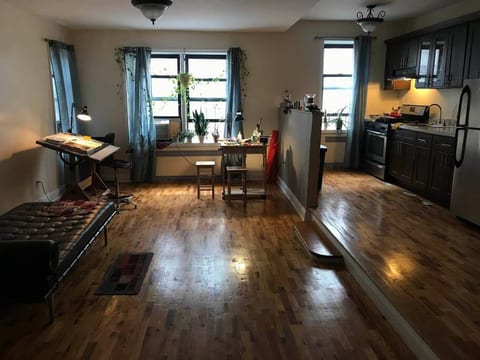 Large bright room near Prospect Park
