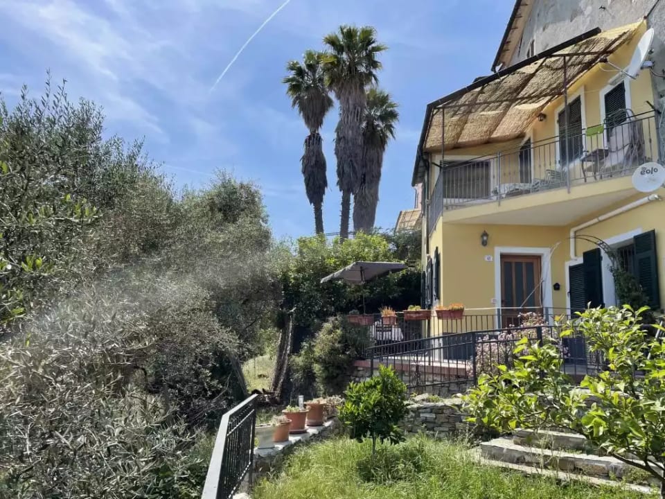 Casa dei Fiori - Lingueglietta