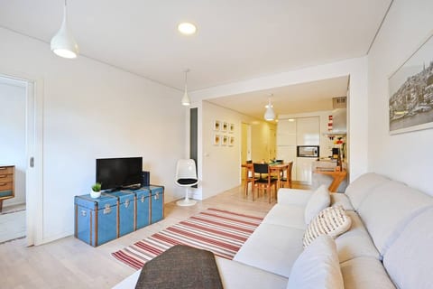 Top Floor 2-apartments at Historic Center by River