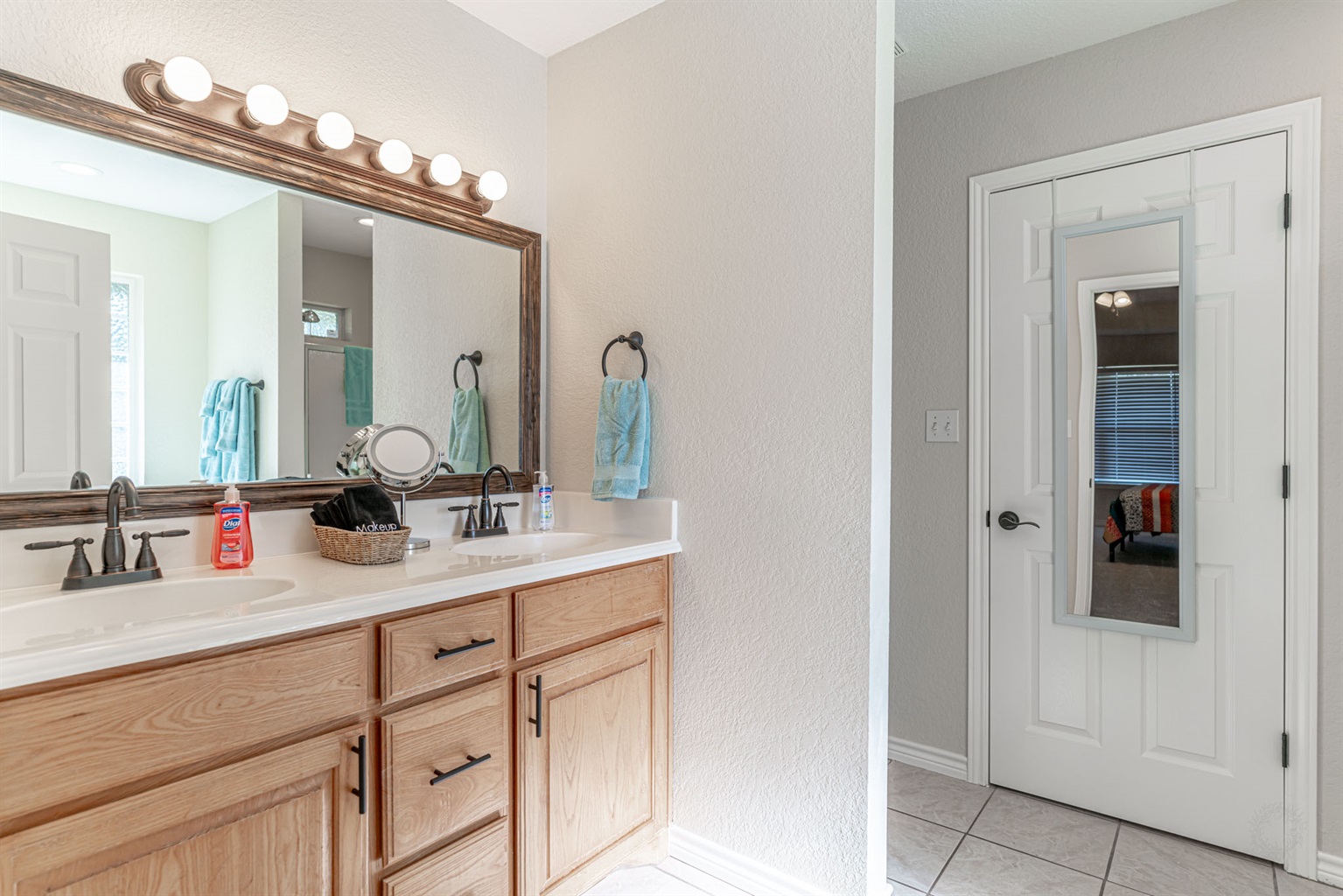 Great Escape Master Ensuite - The Great Escape in Granbury - Granbury