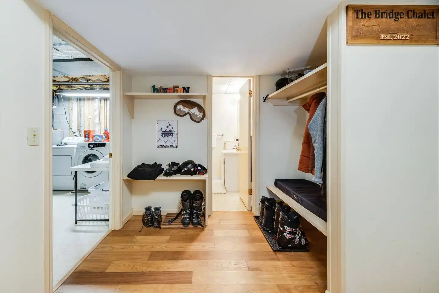 kick off your boots in our spacious ground floor entryway/mudroom. Adjacent to laundry room and full bathroom.  - The Bridge Chalet - Hunter