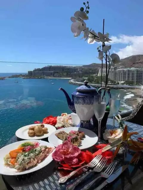 Luxury on the beach with a spectacular view