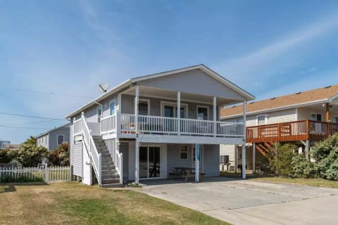 Sutton Ave (Kill Devil Hills OBX, Oceanside)