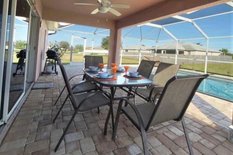 Villa M&M 3/2 | heated salt water pool