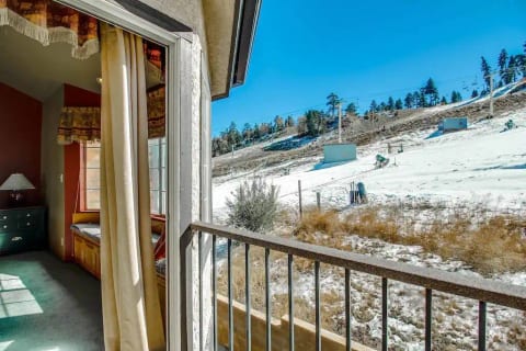 Primary balcony