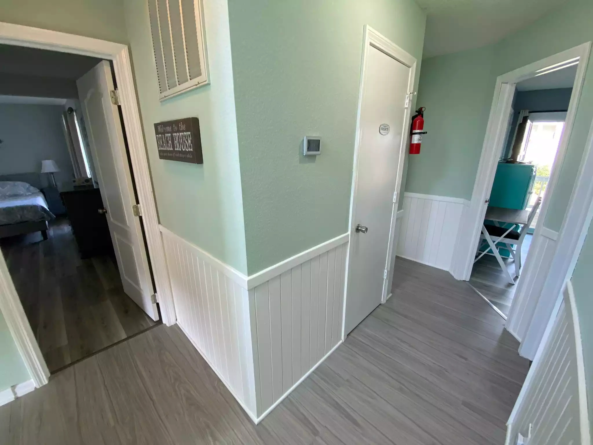 Mid-level Hall - Shell Of A Good Time (Corolla Vacation Home) - Corolla