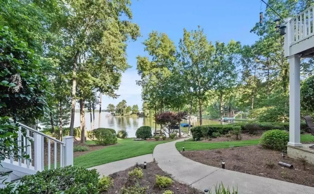 Rock Island Retreat