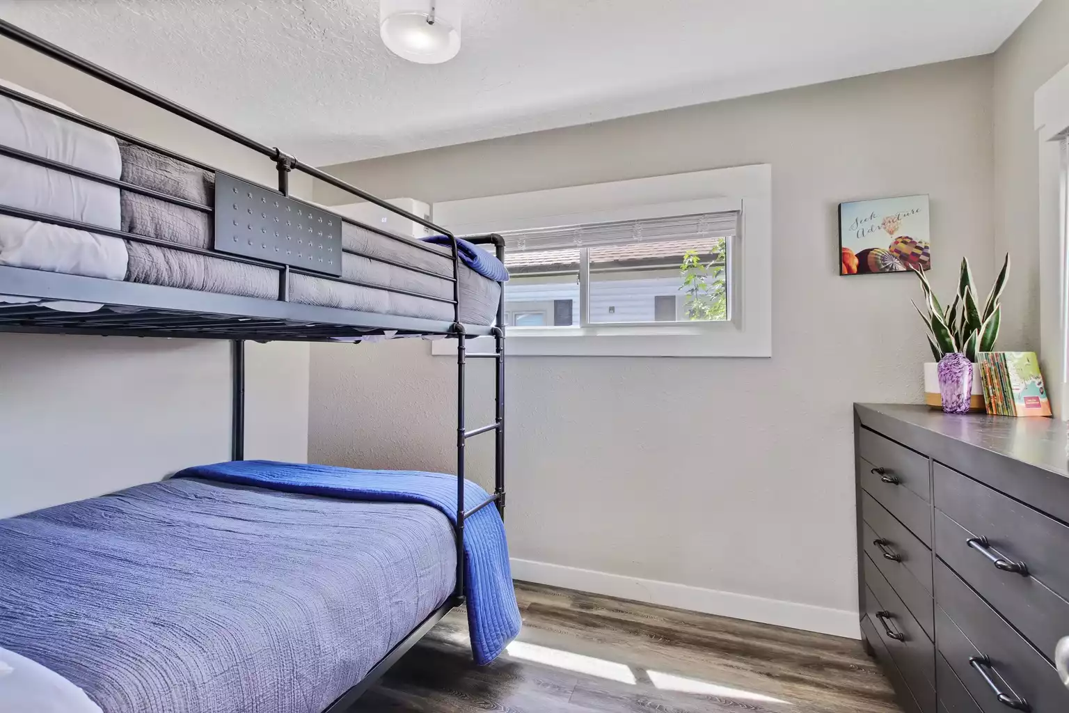 The Cozy Contemporary Cottage Home in Nampa Idaho - Nampa